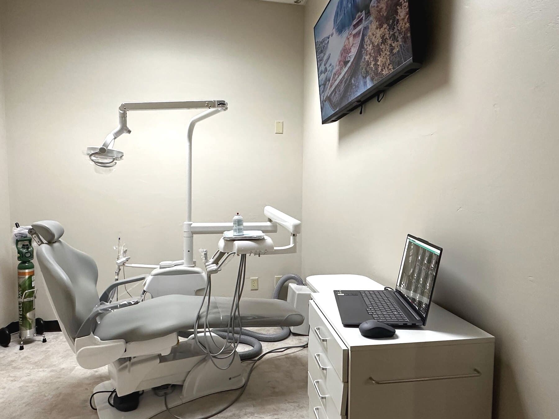 Surgical chair in a treatment room