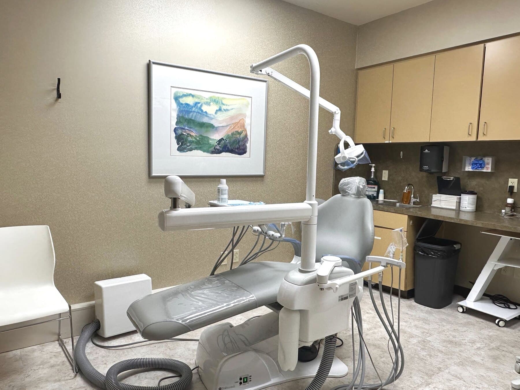 A treatment room at Premier Periodontics